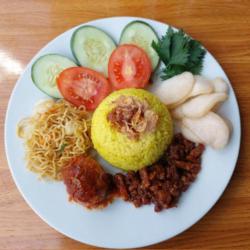 Nasi Kuning Telor