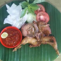 Nasi Lalapan Puyuh Goreng