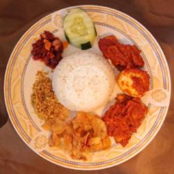 Nasi Bali Telor