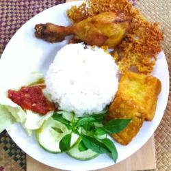 Nasi Paha Bawah Kremes