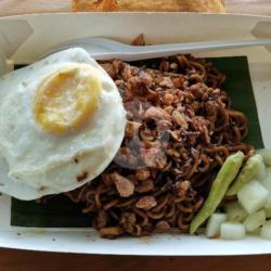 Mie Nyemek Ayam Gongso   Telur