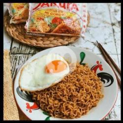 Mie Goreng Sakura Spesial