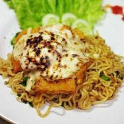 Indomie Katsu Keju Mozza