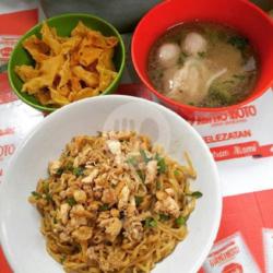 Mie Ayam Bakso Pangsit ( Yamien Manis / Asin