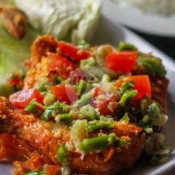 Nasi Ayam Geprek Sambal Pecak