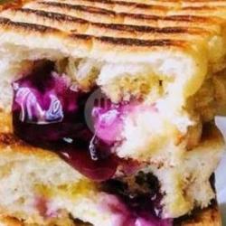 Roti Bakar Bluberry Keju