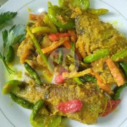 Bandeng Bumbu Acar Kuning/pismol