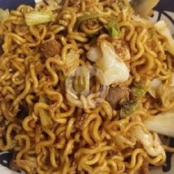 Mie Goreng Tuna/tuna Fried Noodle