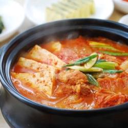 Korean Kimchi Jjigae Set