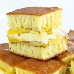 Martabak Manis Pisang Keju