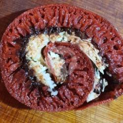 Special Martabak Gulung Red Velvet Vanilla Coklat