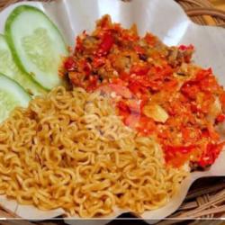 Mie Goreng Ayam Geprek