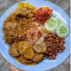 Nasi Uduk Telor Dadar