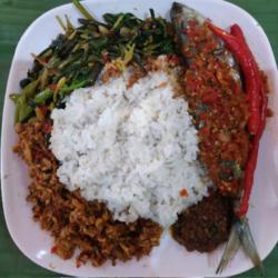 Nasi Campur Ikan Bakar Rica