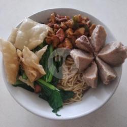 Mie Ayam  Bakso Tanggung