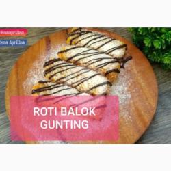 Roti Balok Gunting