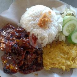 Nasi   Tempe  Lalaban  Bebek Pedas Manis