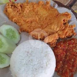 Nasi Ayam Krispy ( Dada/paha Atas )