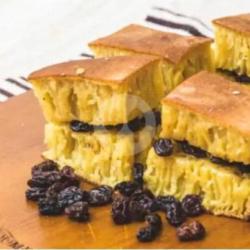 Martabak Kismis Susu