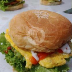 Burger Ayam  Sosis  Keju.halal.