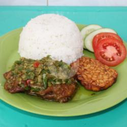 Nasi Ayam Gebuk Cabe Ijo