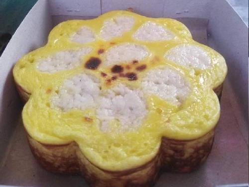 BINGKA DAN KUE LUMPUR AZWA KHAS KALIMANTAN, Jl.Gatot Subroto 179