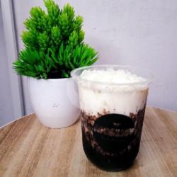 Fresh Milk Signature Black Forest