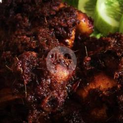 Ayam Bumbu Hitam Khas Madura Tampa Nasi