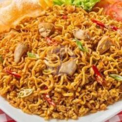 Nasi Goreng Campur Mie/magelangan