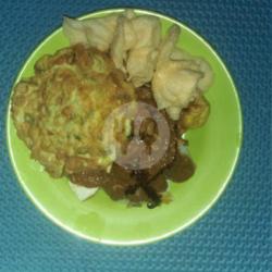 Ketupat Tahu  Telur Dadar