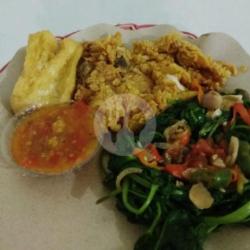 Paket Ayam Plecing Kangkung