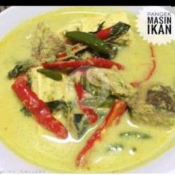 Ikan Gulai( Pangek Masin)