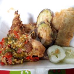 Ayam Jingkrak/pecak