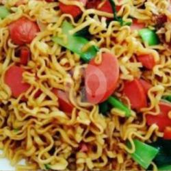 Mie Goreng Sosis Telur