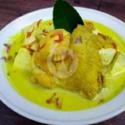 Lontong Opor Ayam Tahu