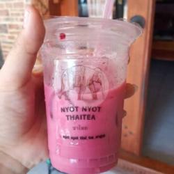 Nyot Nyot Thai Tea Jambu Merah Small(16 Oz)