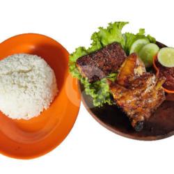 Paket Nasi   Ayam Bakar Dada   Tempe   Lalapan   Sambal