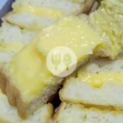 10 Irisan Roti Rasa Durian Durian Susu Carnesion