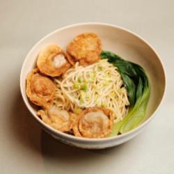 Garlic Fried Wonton Noodle