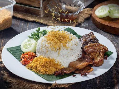 Nasi Srong Babat Paru Usus Kale 