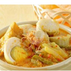 Lontong Sayur Tahu Telor