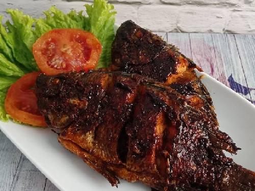 Ikan Ayam & Nasi Goreng Chaca Bejen, Karanganyar Kota