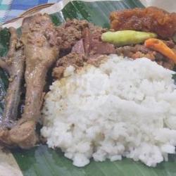 Nasi Gudeg Krecek Paha Bawah Ceker