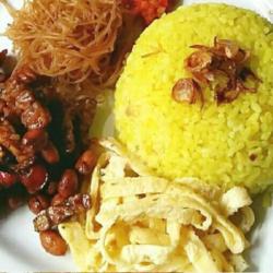 Nasi Kuning   Telur Dadar Iris