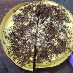 Martabak Manis Pisang Kismis Coklat Susu