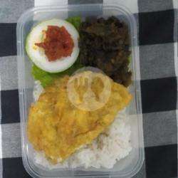 Nasi Paru Bumbu Ijo Telor Dadar