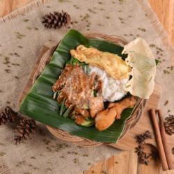 Nasi Pecel Ayam   Telor Dadar