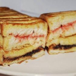 Roti Bakar Strawbery Bluebery Susu