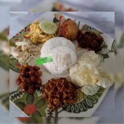 Nasi Uduk Balado Komplit