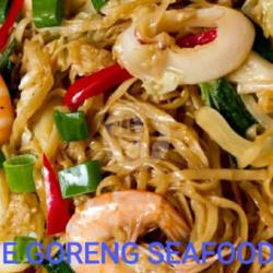 Mie Goreng Seafood (sayur   Telur   Udang   Cumi   Baso Ikan, Acar Dan Kerupuk)